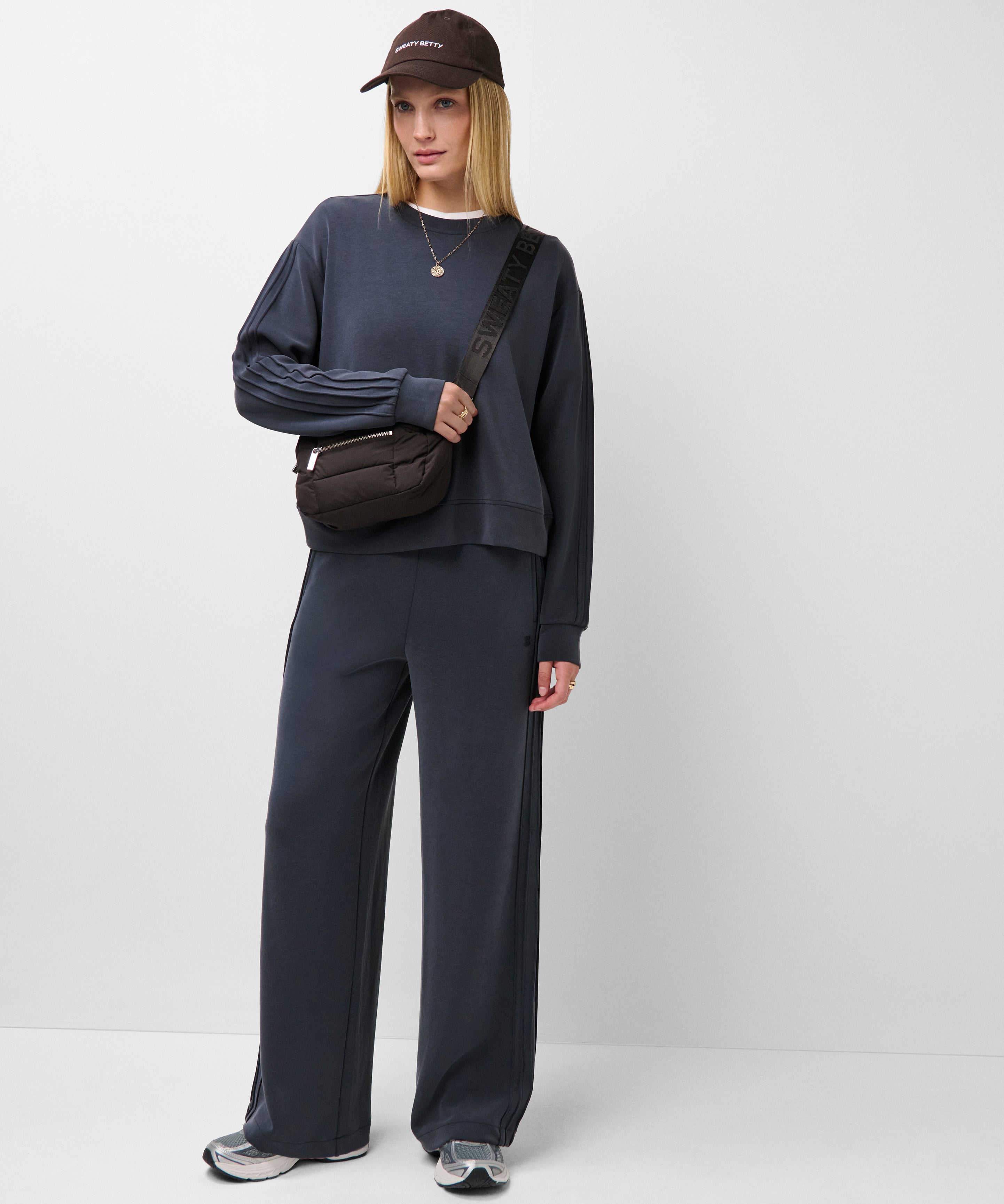 sb03214_frenchnavyblue_1.jpg