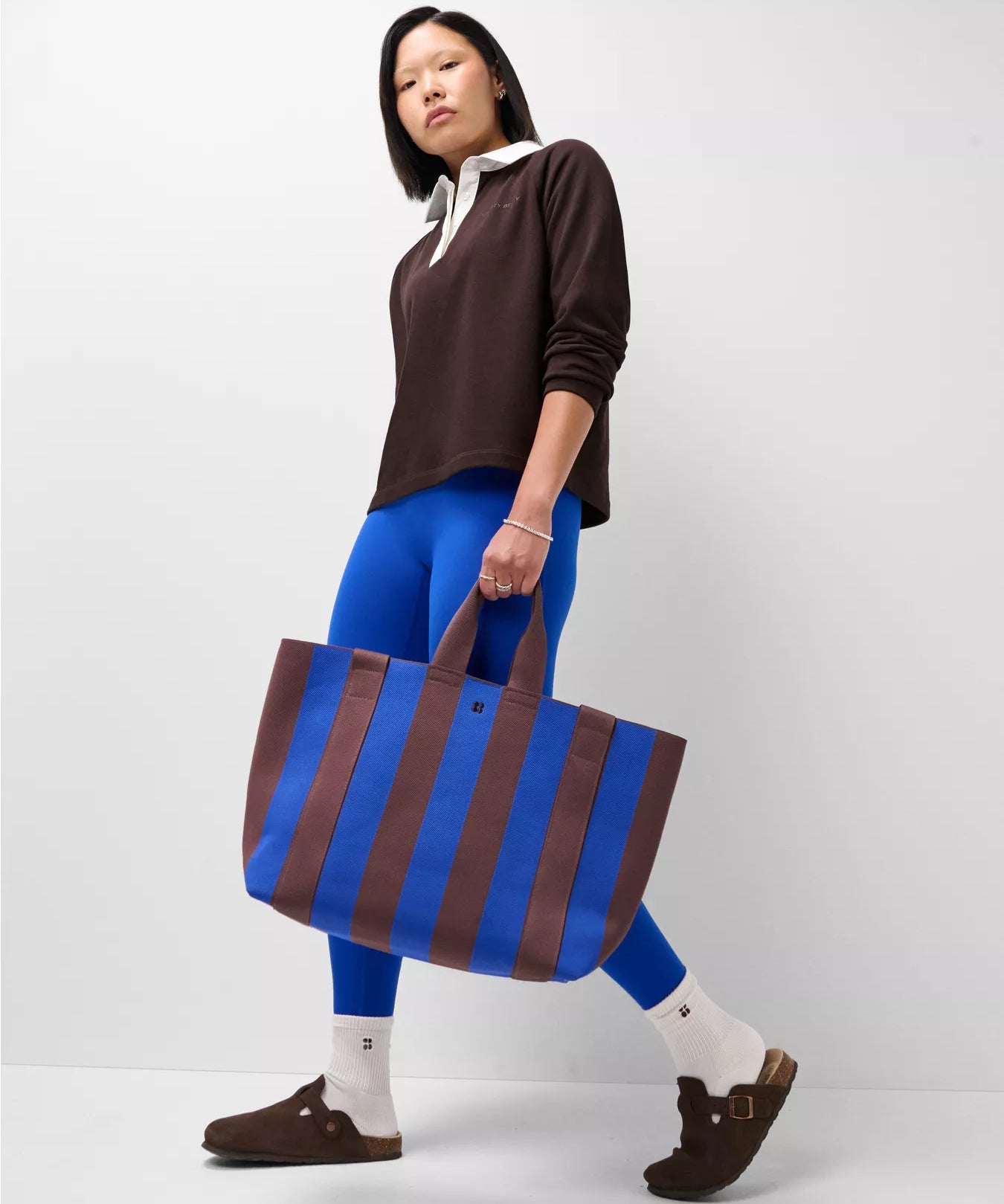 sb04256_prussianbluechestnutbrownstripe_1.webp
