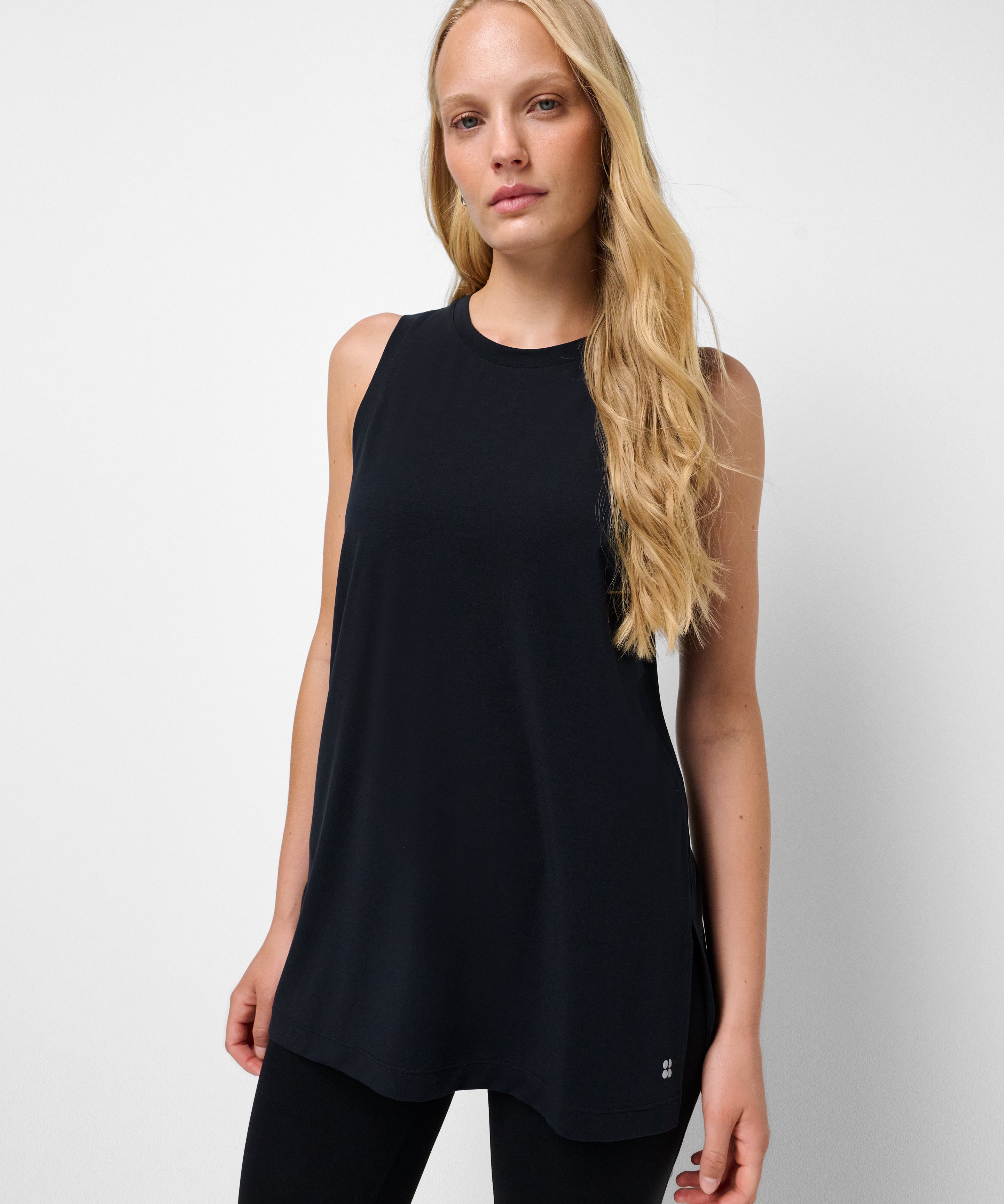 sb04663_black.jpg