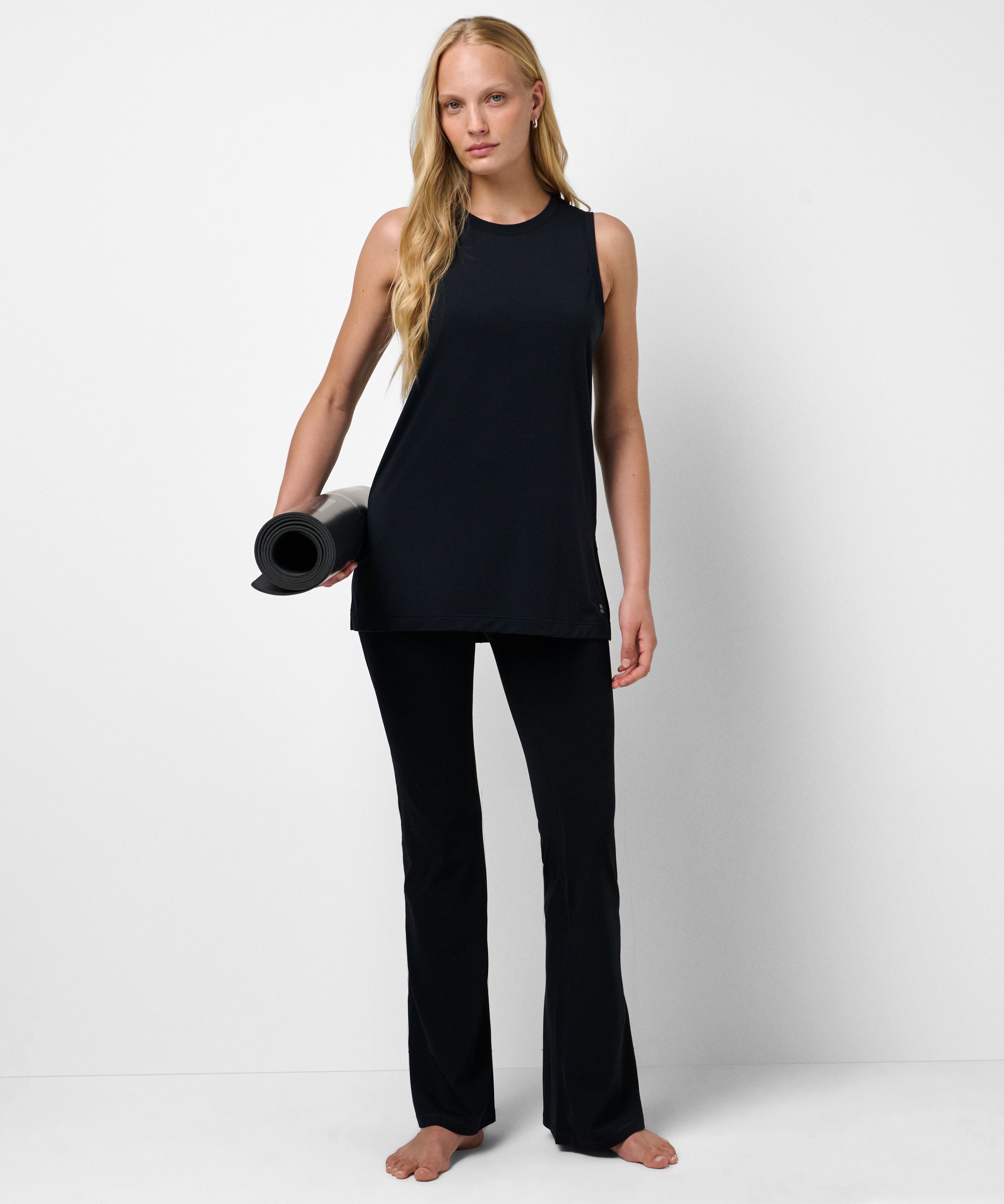 sb04663_black_1.jpg