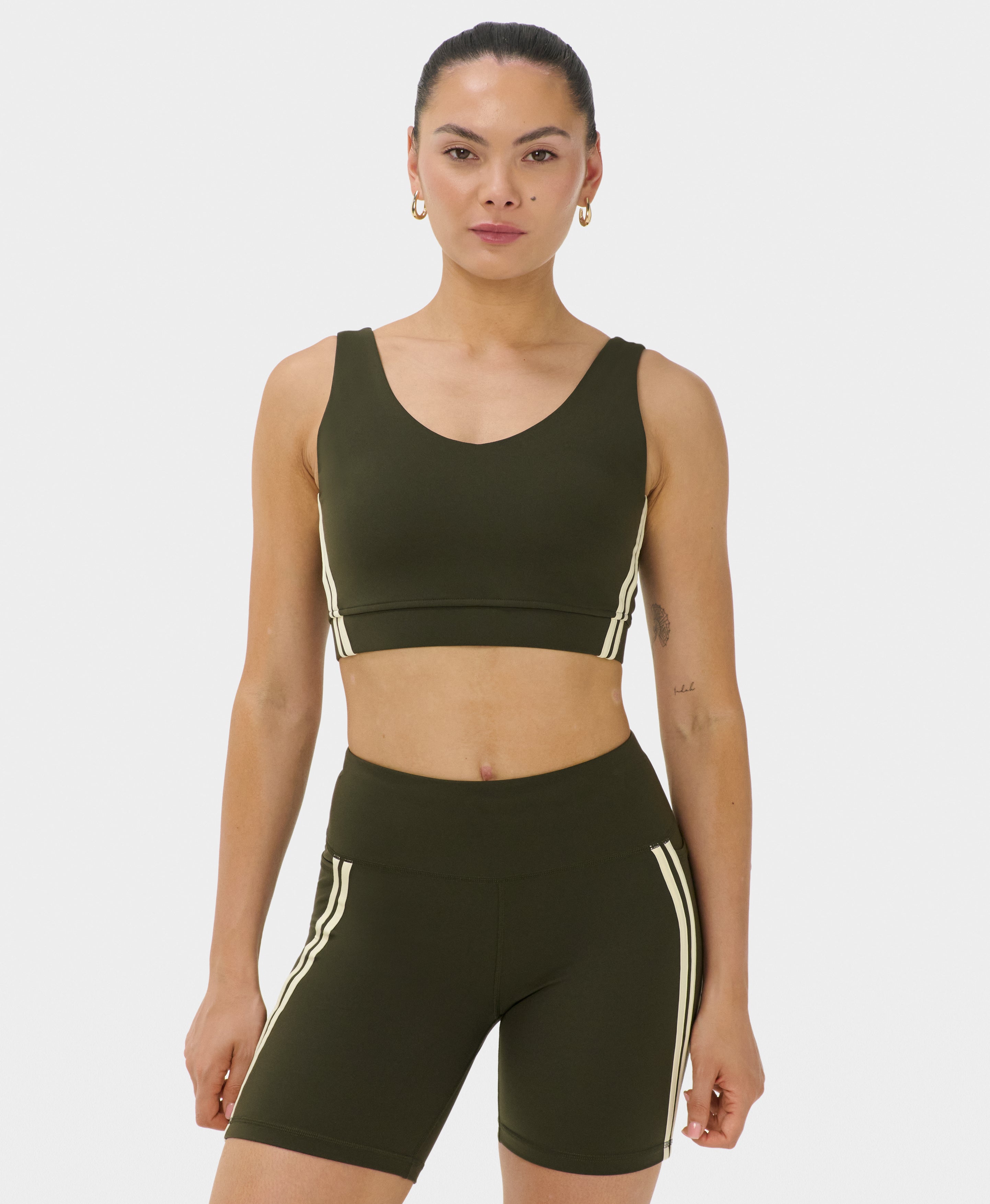 Power Scoop Side Tape Bra