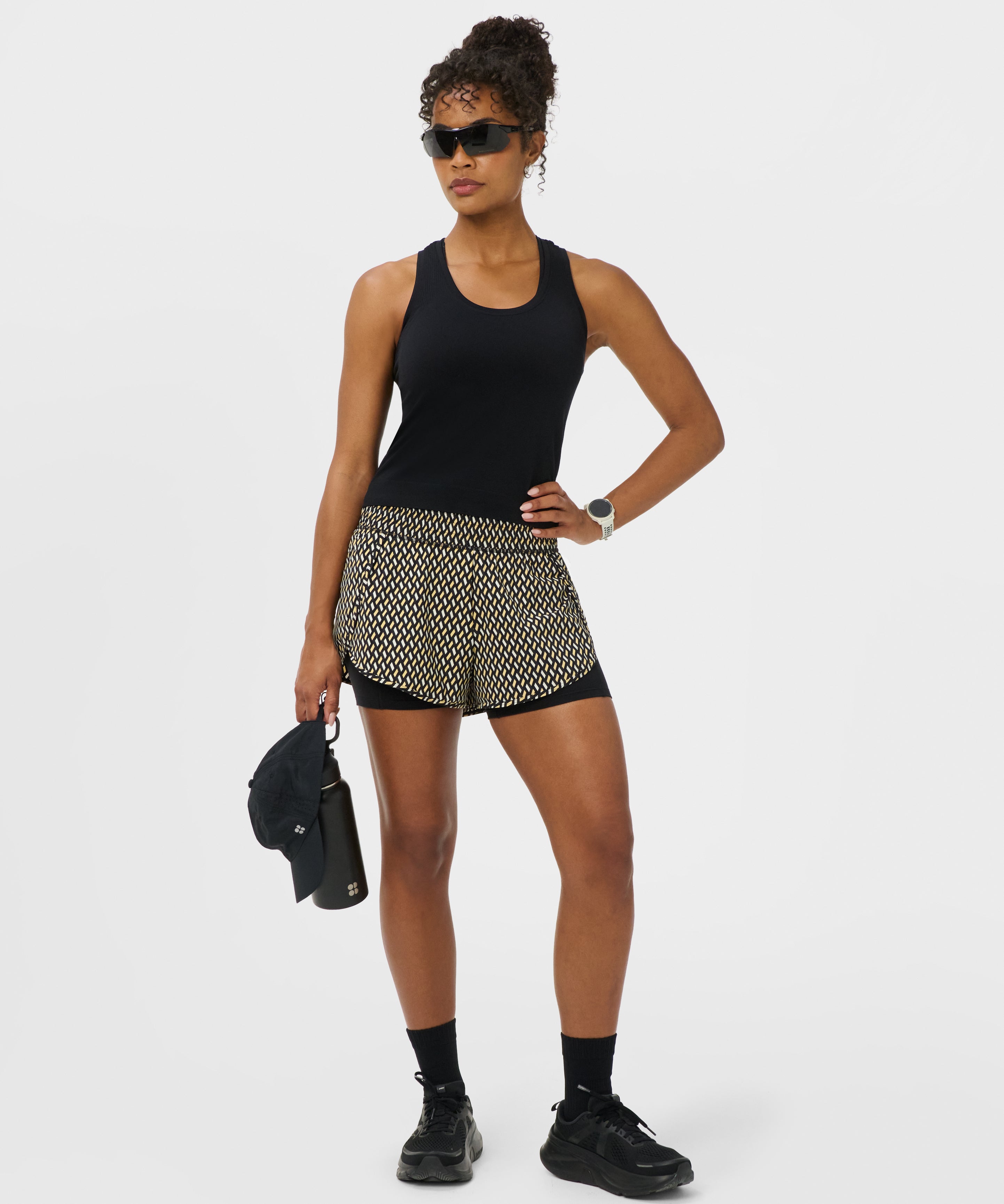 sb10172_beigelinkedgeoprint_4inseam_1.jpg