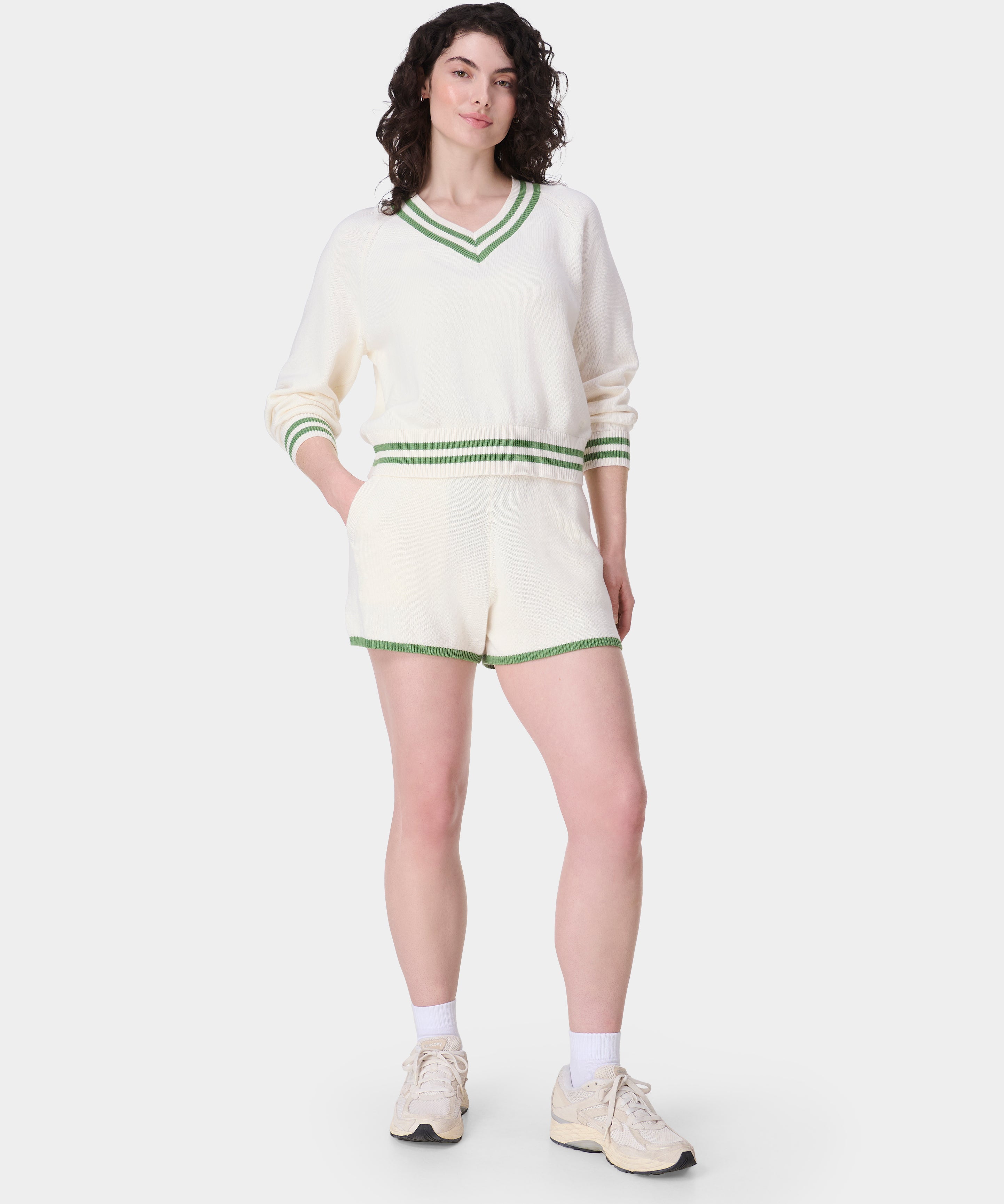 sb10222_lilywhite_1.jpg