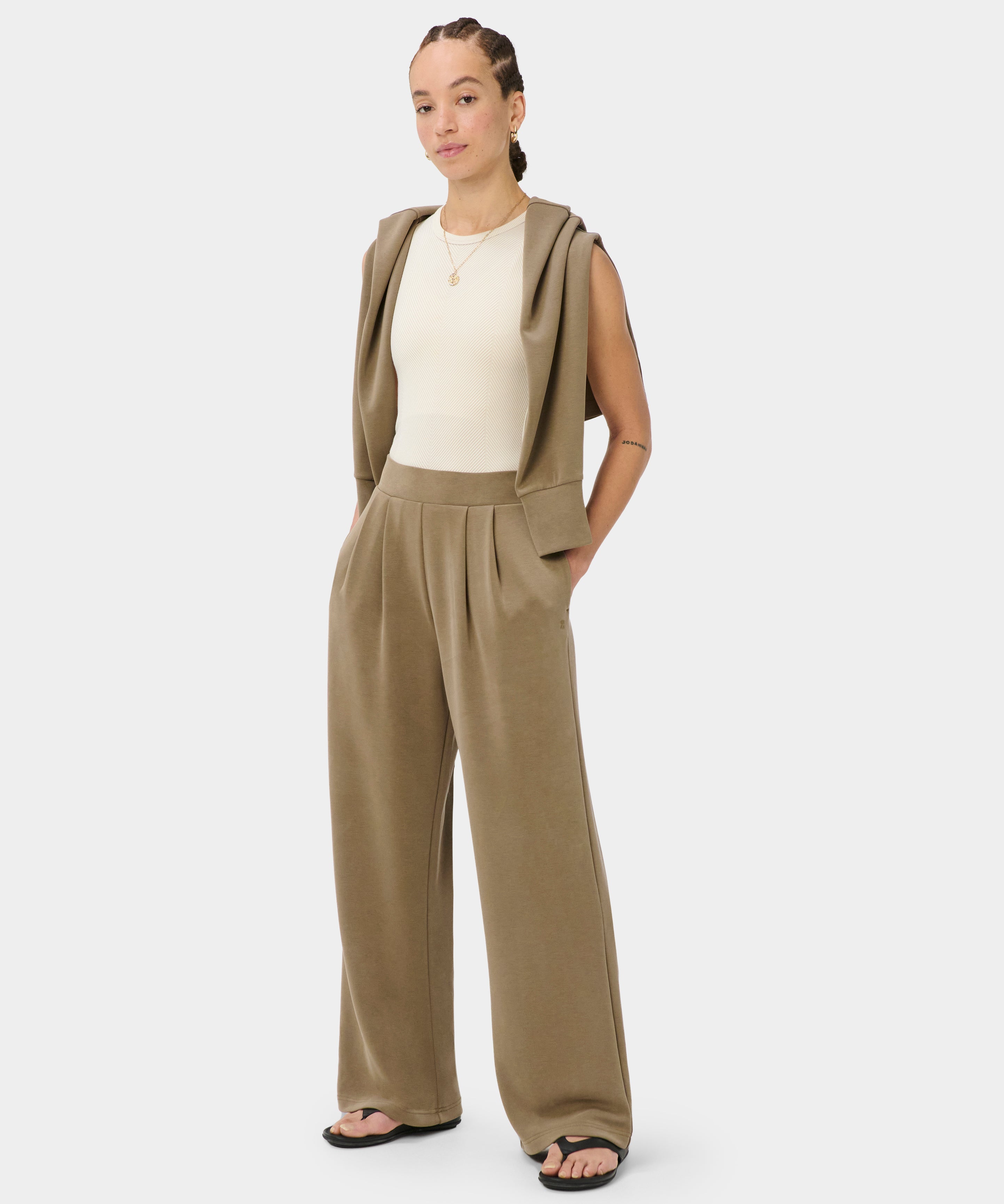 sb10471_khakibrown.jpg