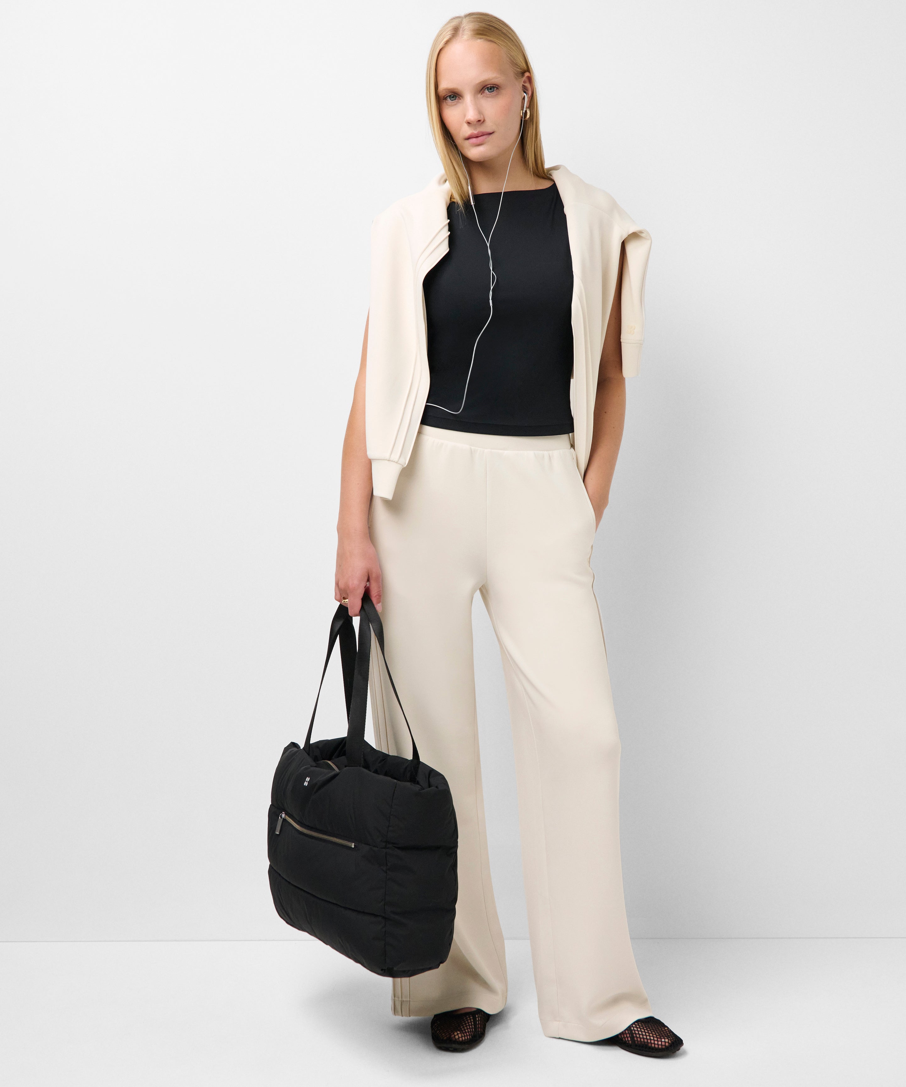 sb10471p_ecrubeige.jpg