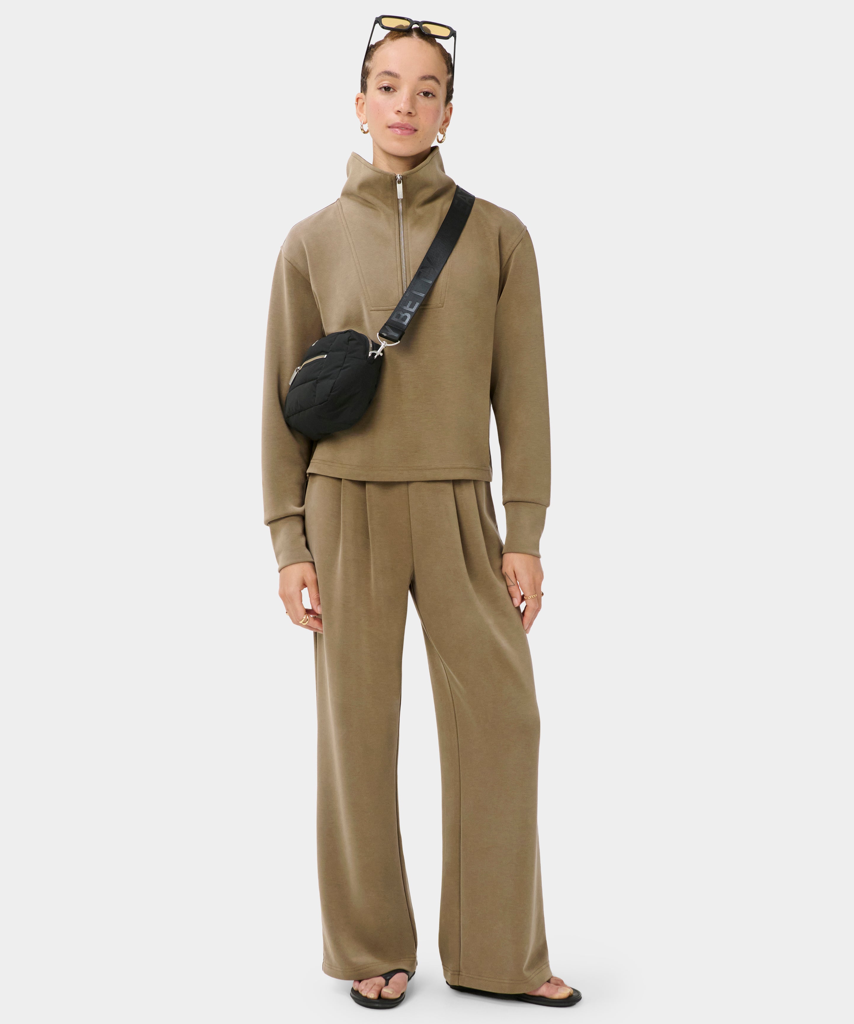 sb10481_khakibrown_1.jpg