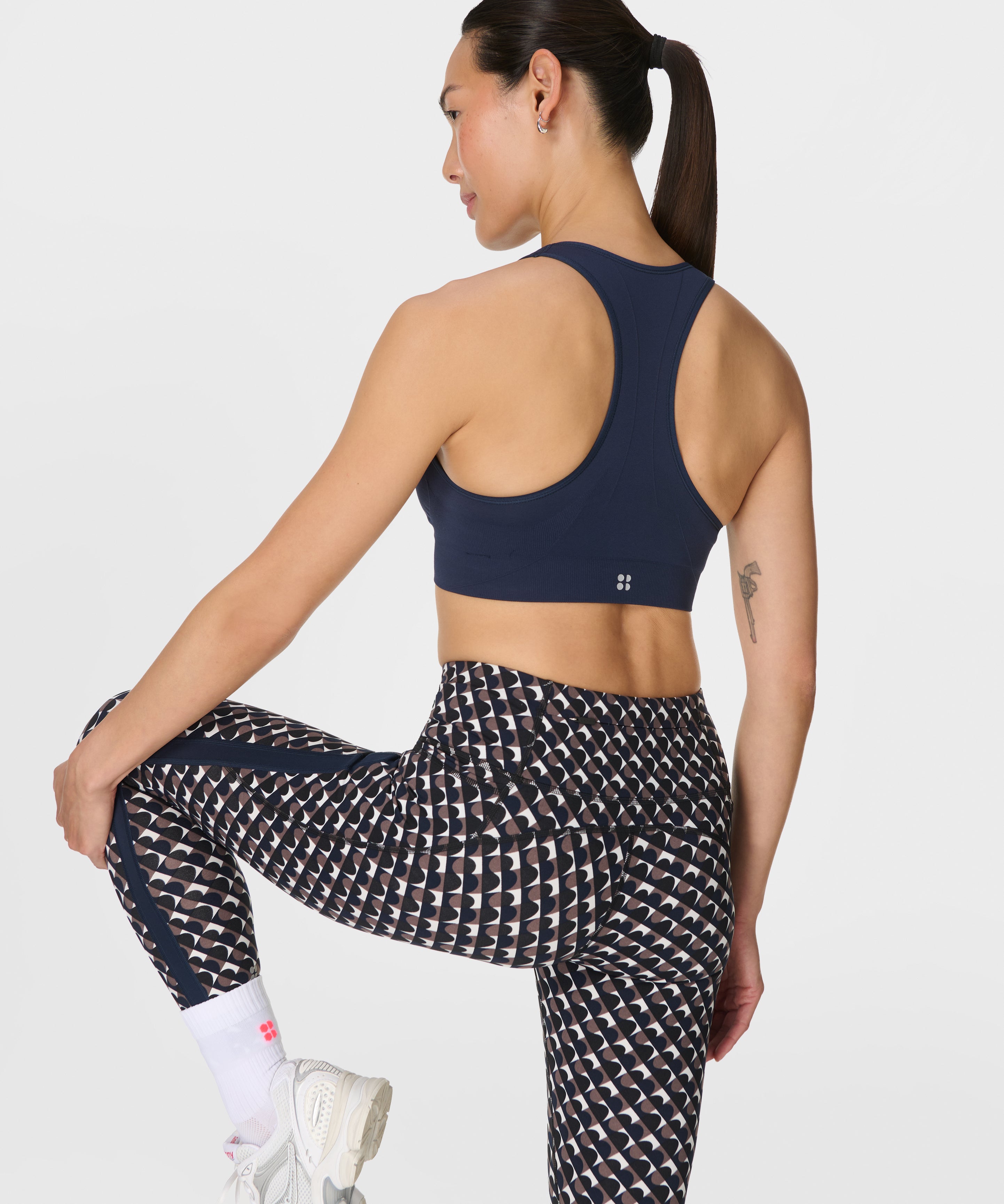 sb10522a_blackbauhausprint_fulllength.jpg