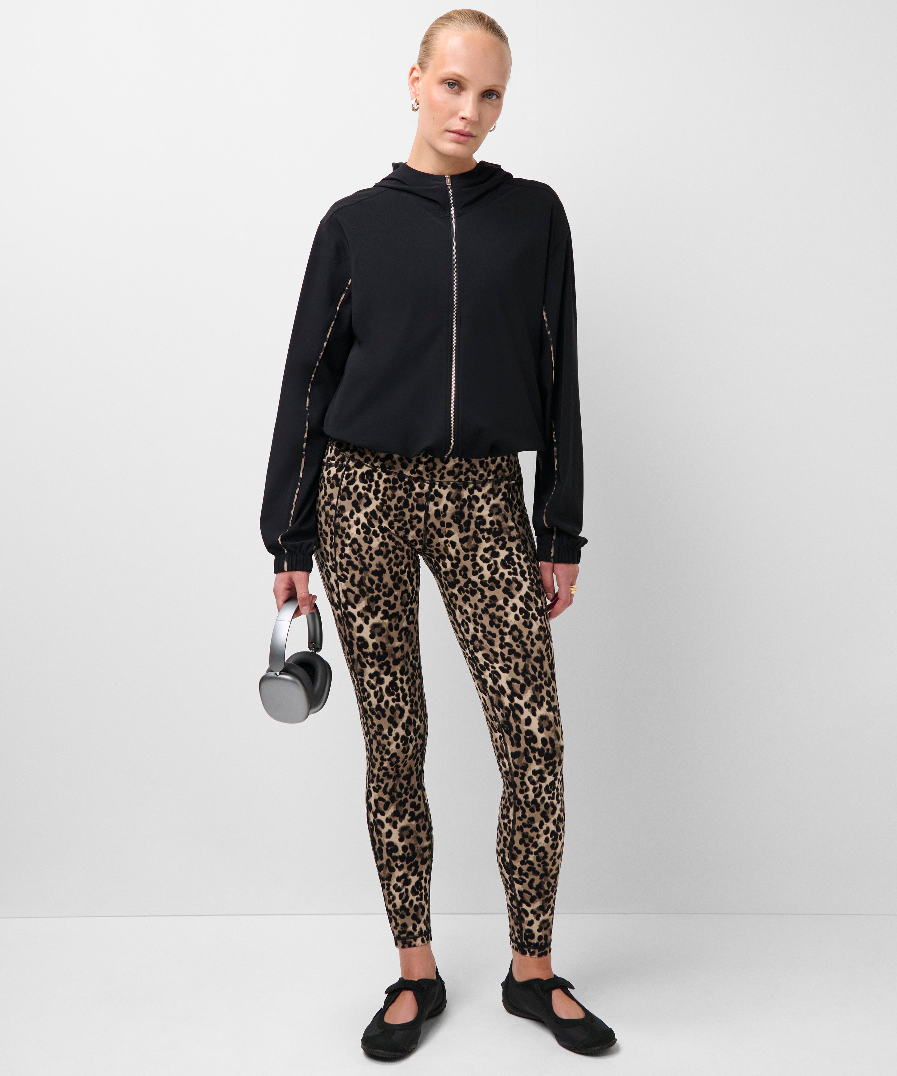 sb10523_blackbrowninkleopardprint_1.jpg