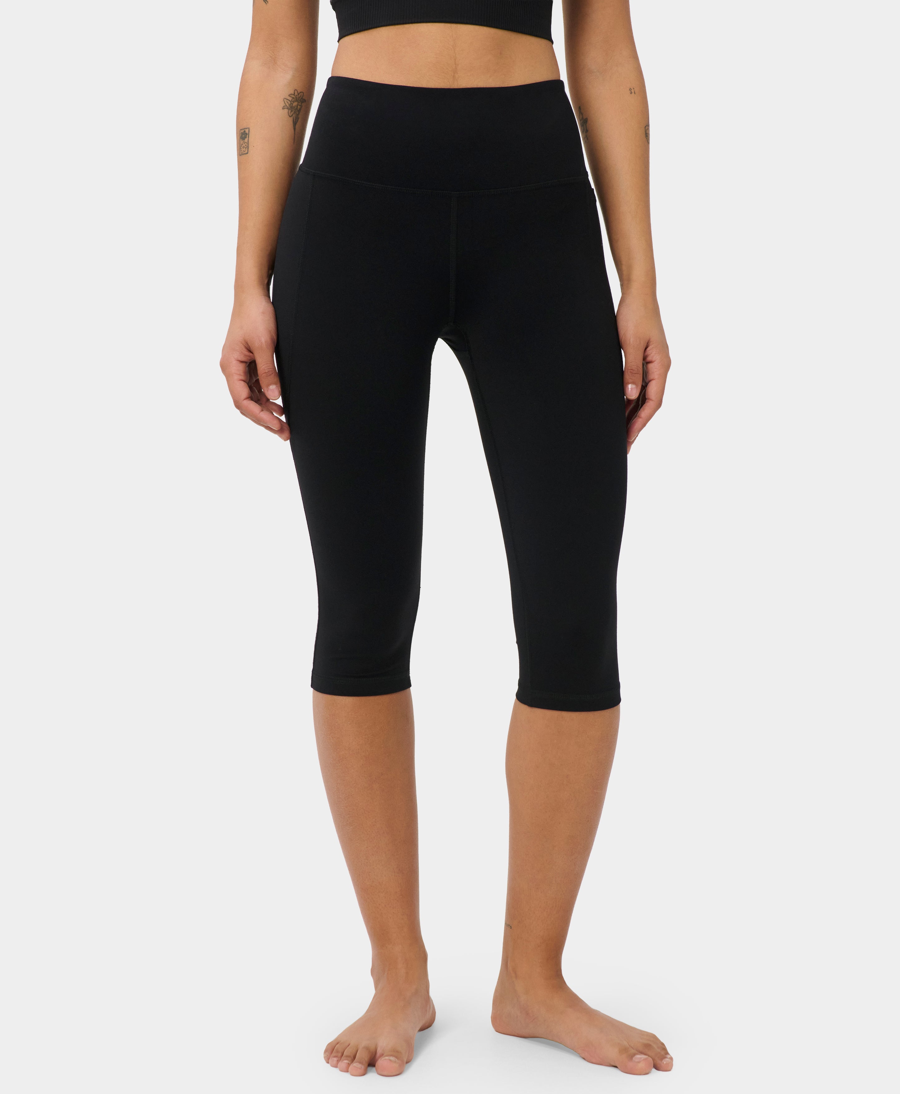 Ultimate Studio Capri Leggings