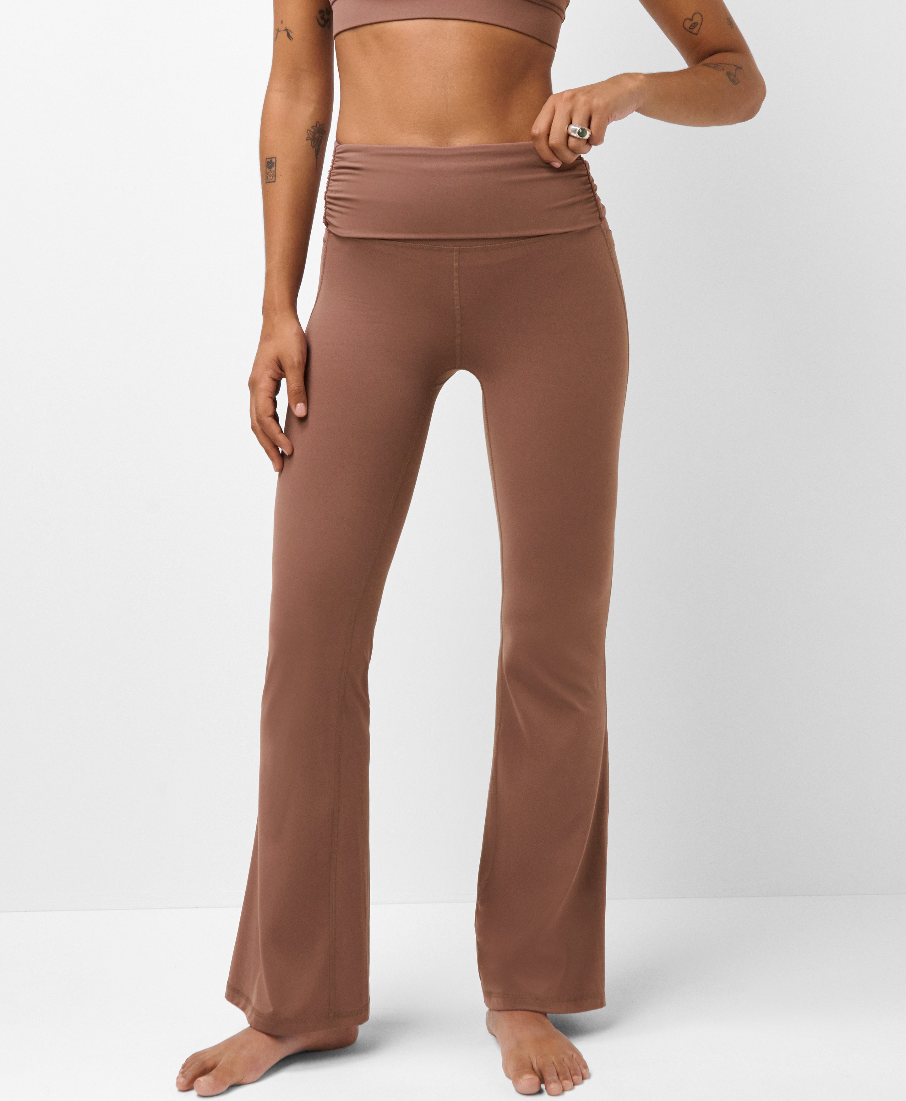Ultimate Studio 30" Ruched Trouser
