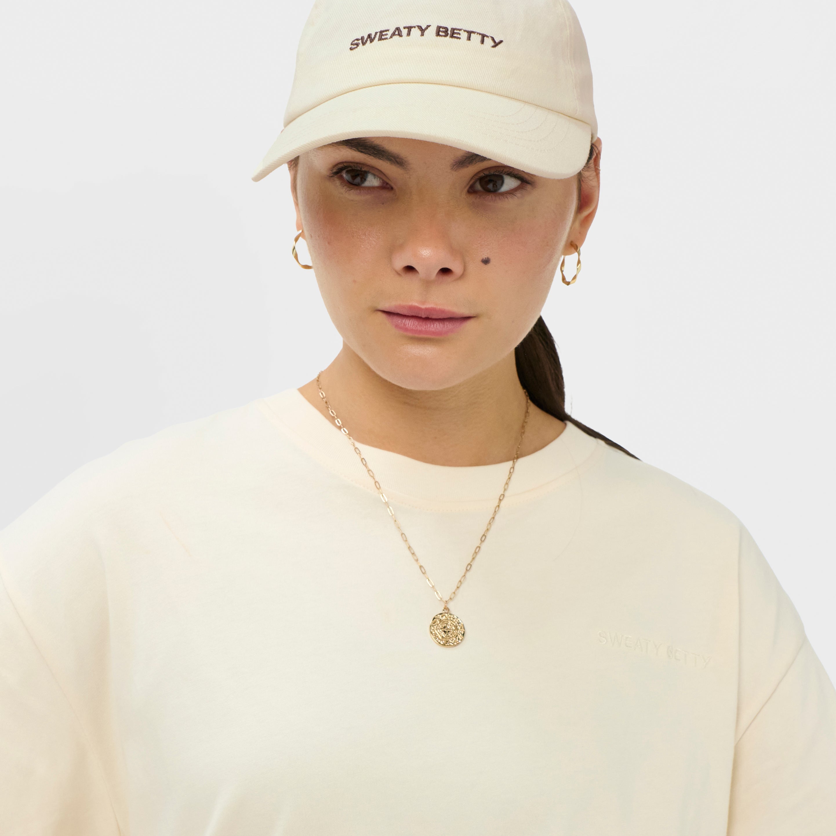 sb10886_ecrubeige.jpg
