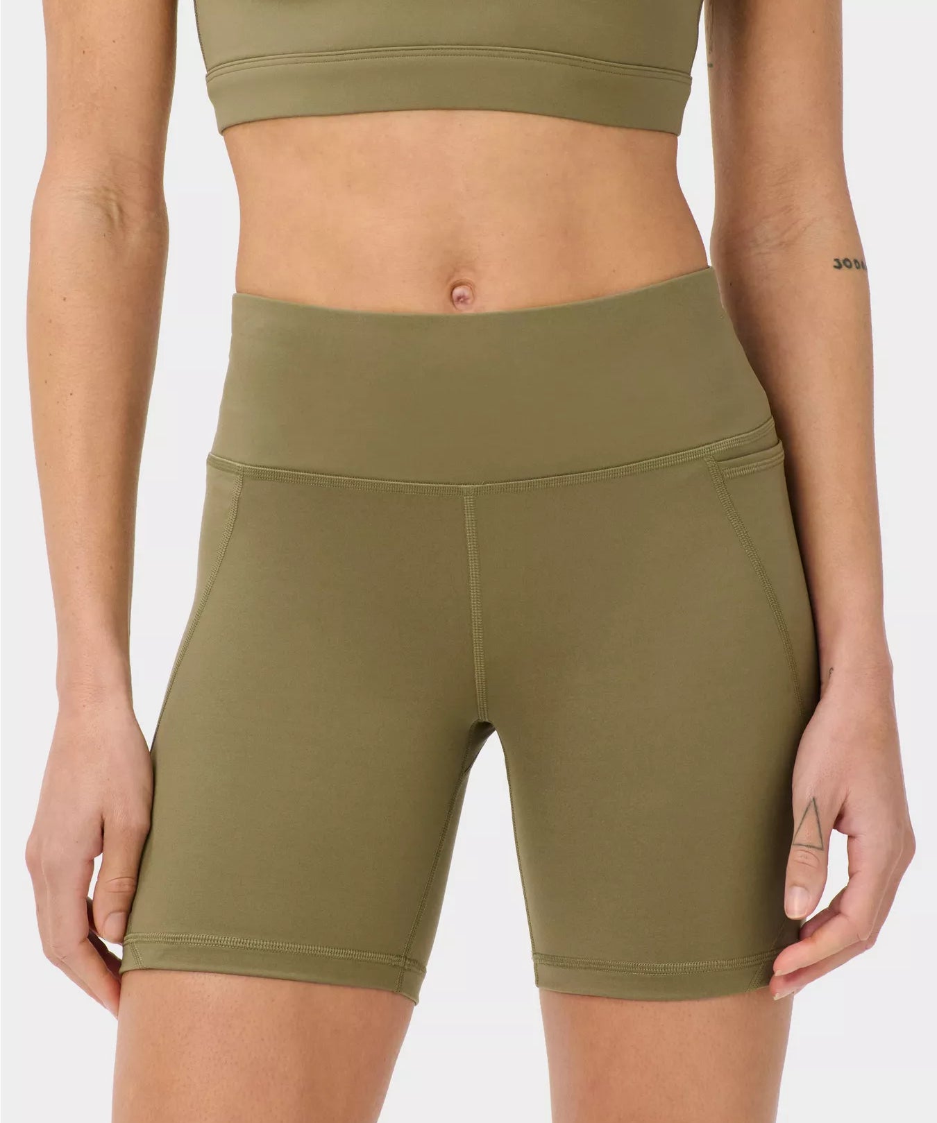 sb4822p_khakibrown_6inseam_1.webp
