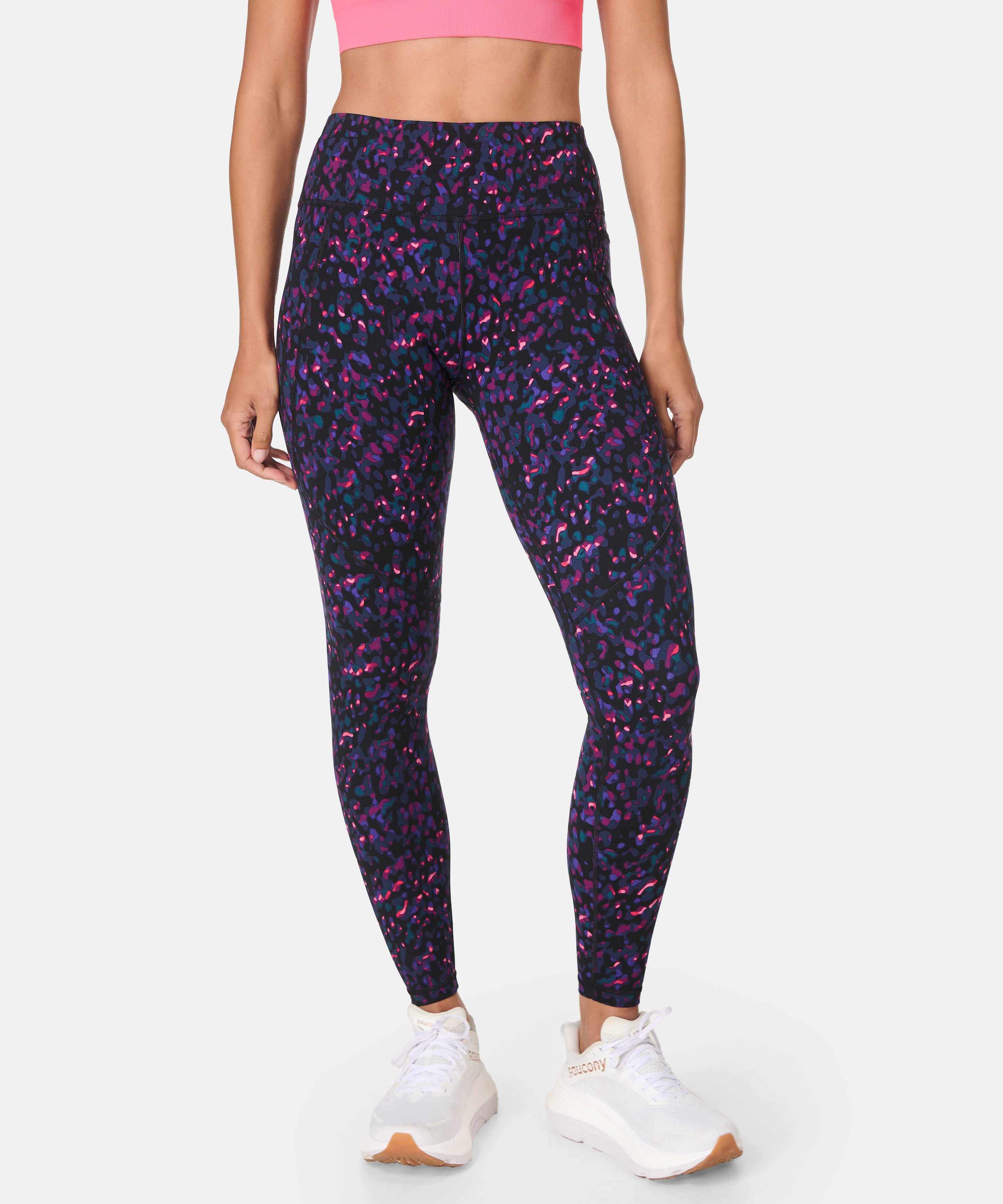 sb5400_blackliquiddabprint_fulllength_1.jpg