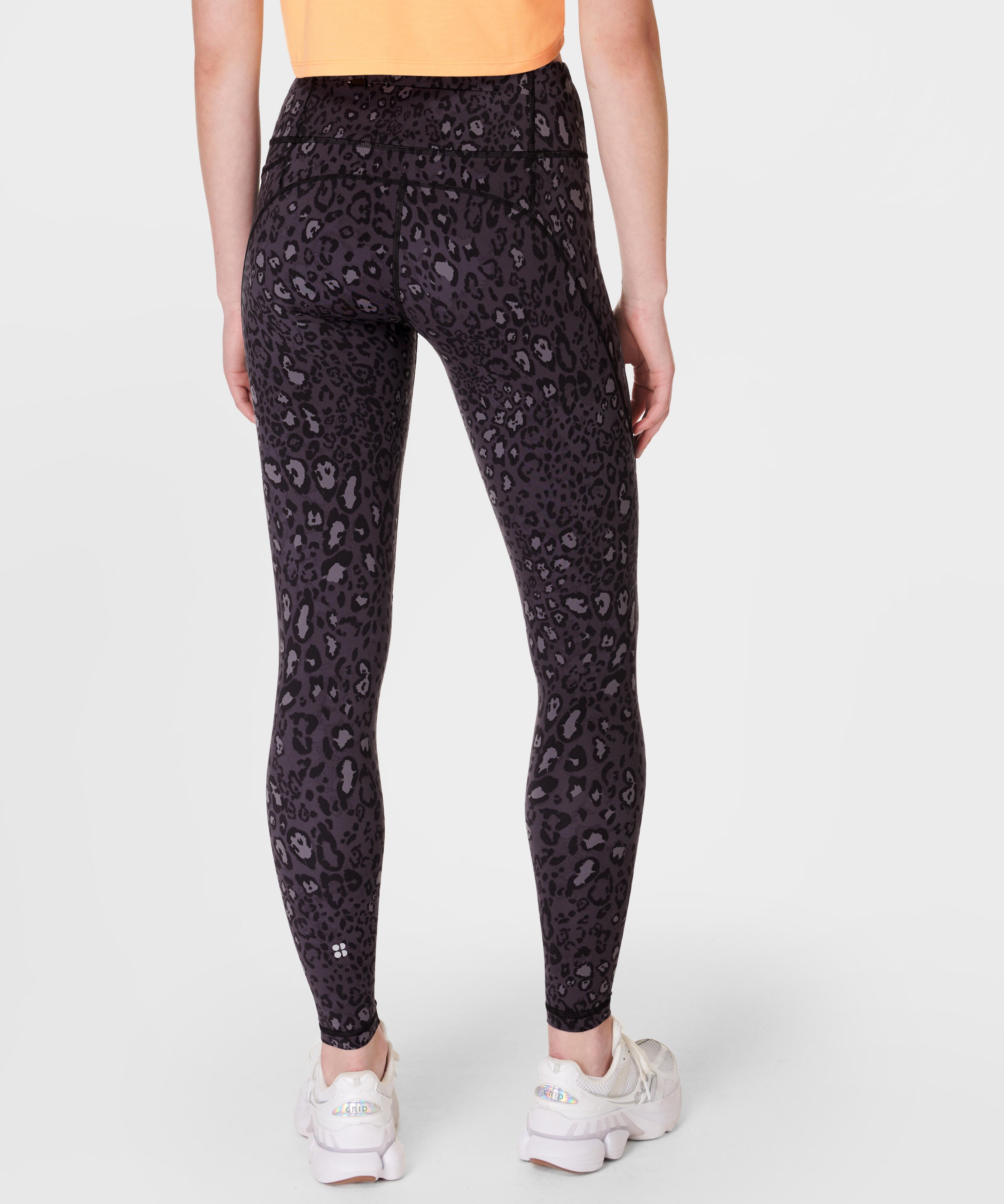 sb5400_blackluxeleopardprint_fulllength_1.jpg