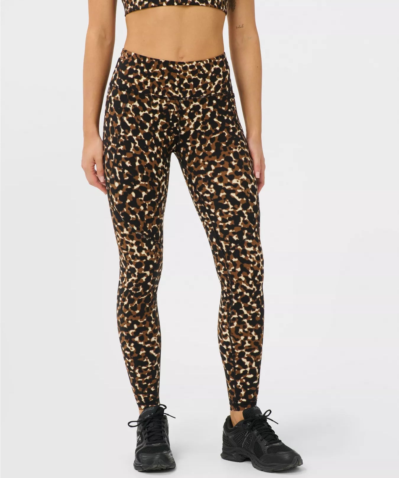 sb5400_brownoffbeatanimalprint_fulllength_1_6f5805e8-535b-4269-bedb-ec455713f7a4.webp